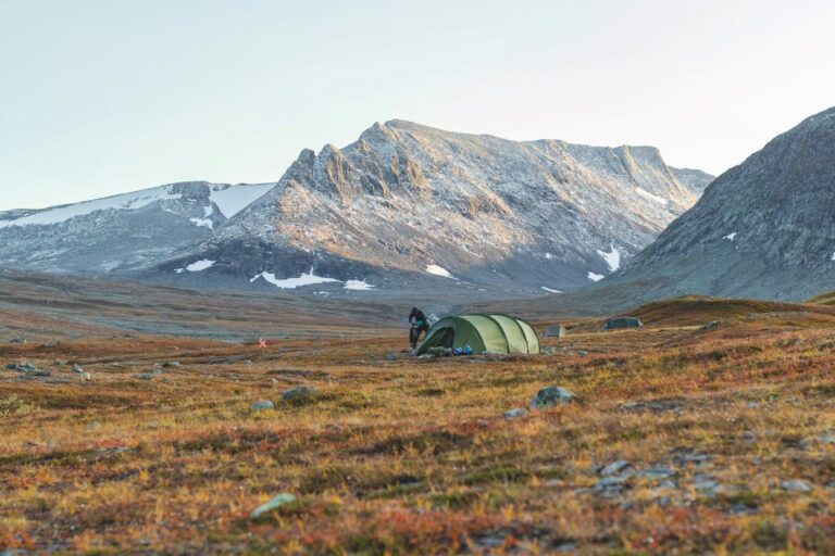 Camping i Norden: Utrustning, kläder och prylar till superpriser!